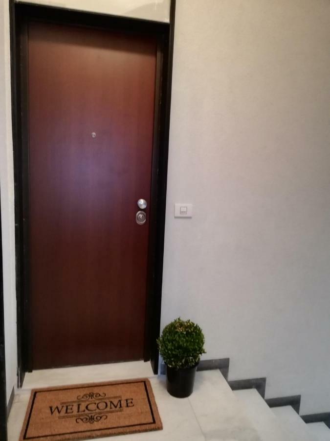 Dimora San Ferdinando 2 Apartment Bari Exterior photo